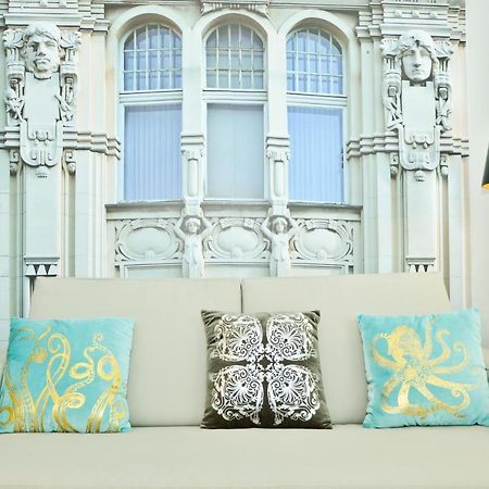 Ninesuites Sevilla Bagian luar foto
