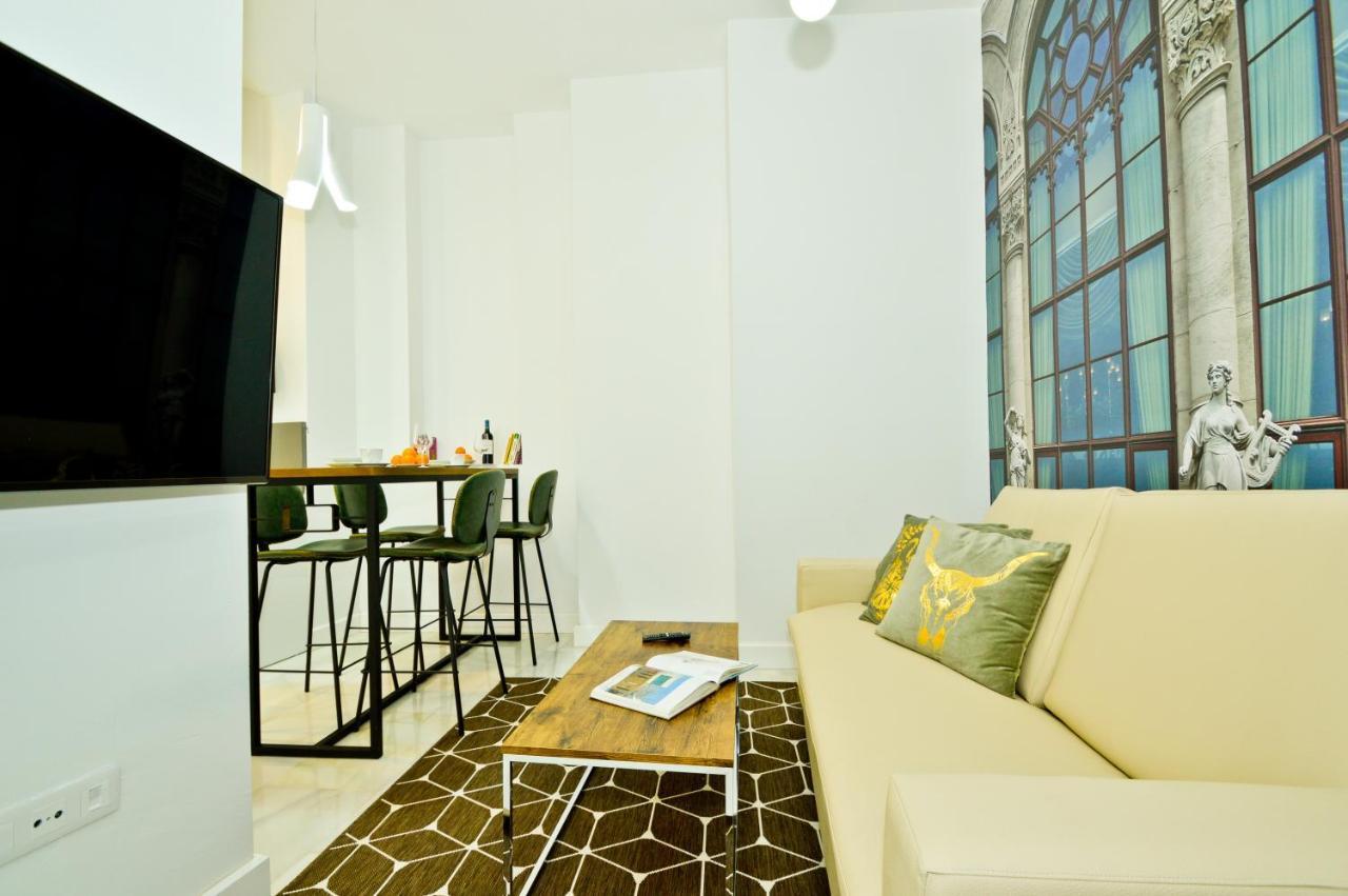 Ninesuites Sevilla Bagian luar foto