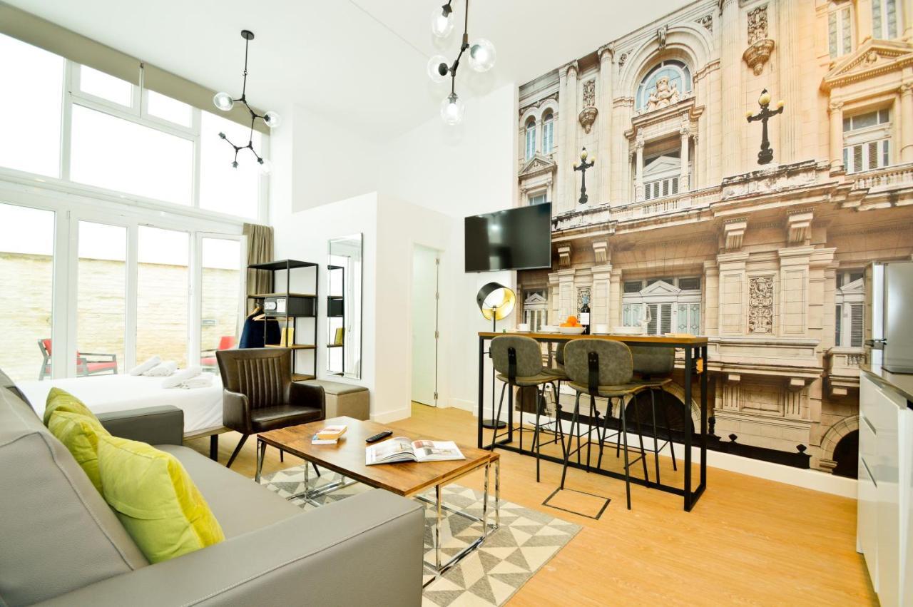 Ninesuites Sevilla Bagian luar foto
